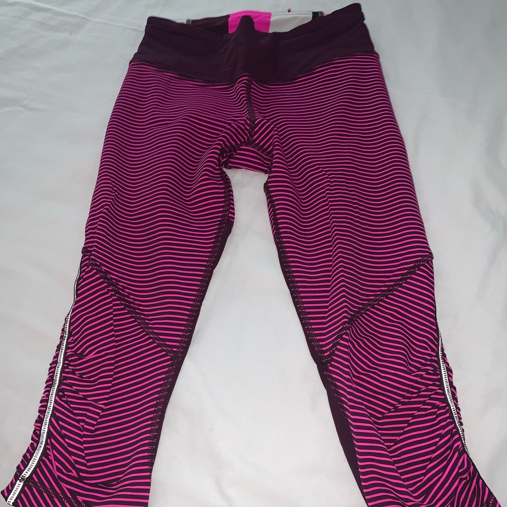 Lululemon size 4 cropped leggings